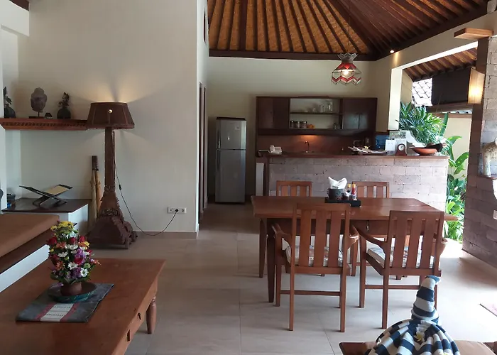 Dyana Hotel Seminyak (Bali)